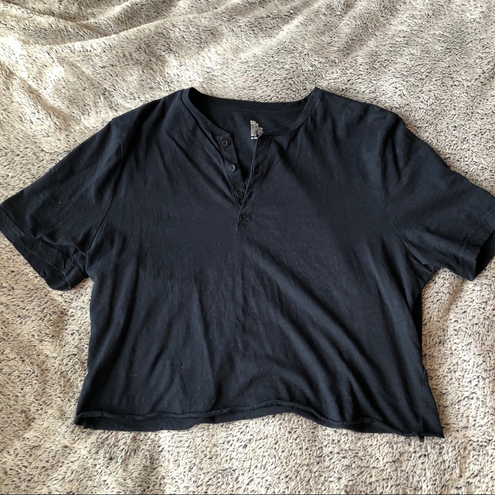 Black crop top